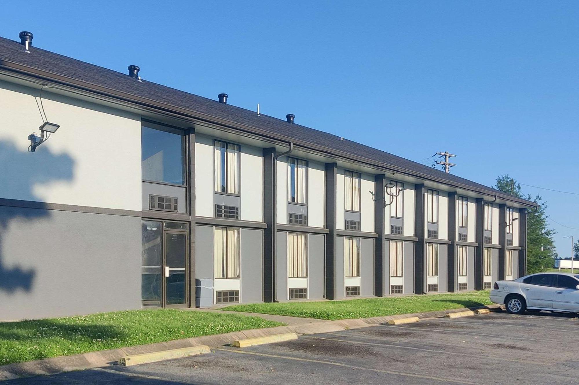 Express Inn And Suites Little Rock Exterior photo